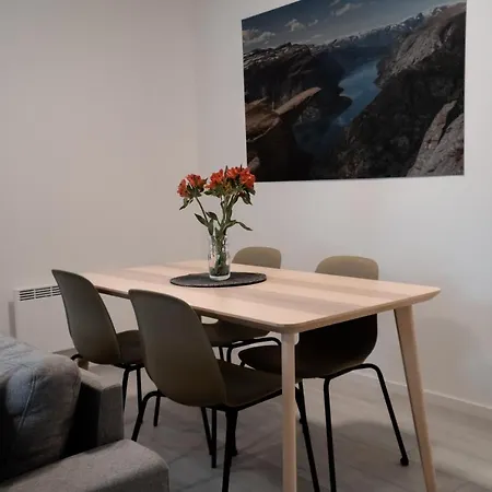 Trolltunga Apartment